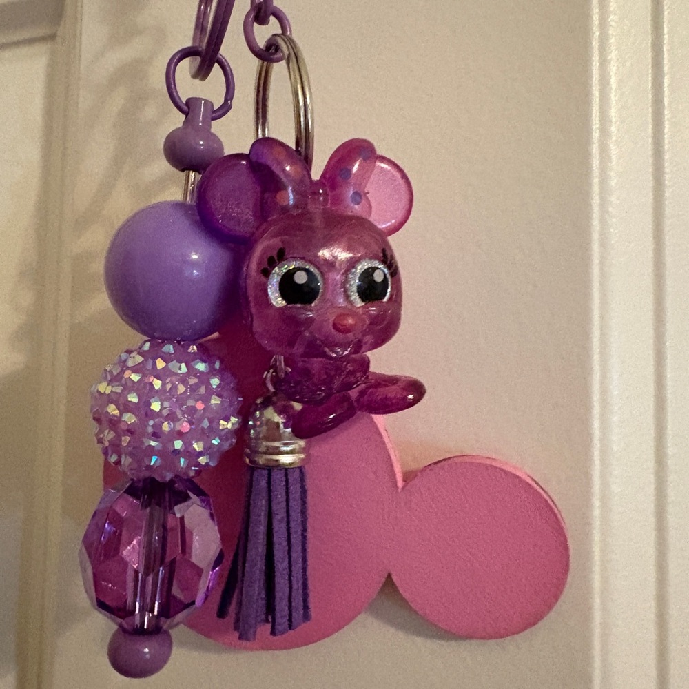 Minnie Mouse bag charm!